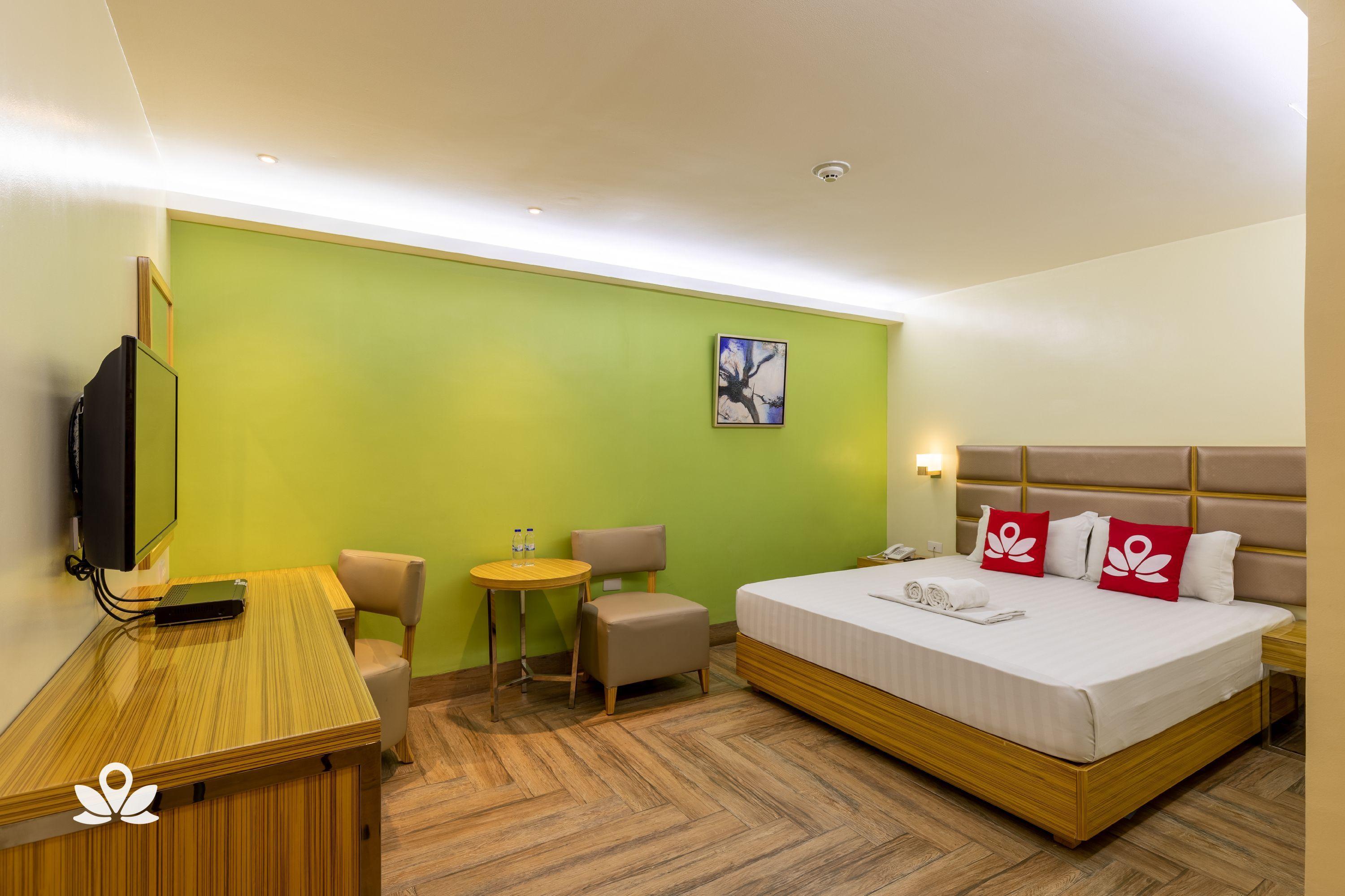 Sun Star Grand Hotel Manila Bagian luar foto