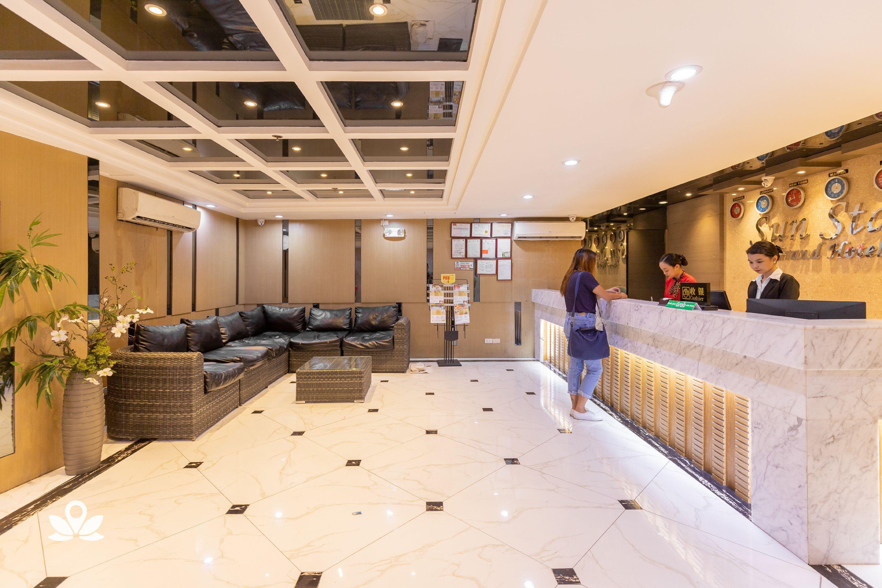 Sun Star Grand Hotel Manila Bagian luar foto